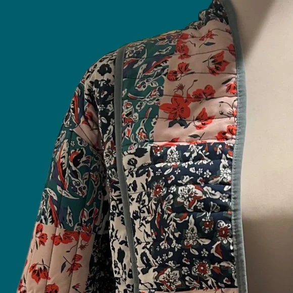 Warm Trendy Quilted Jacket Open Front Multi-Color All-Over Floral Print Small - Picture 15 of 16